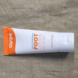 NIB carpe antiperspirant foot lotion 1.35 Fl Oz